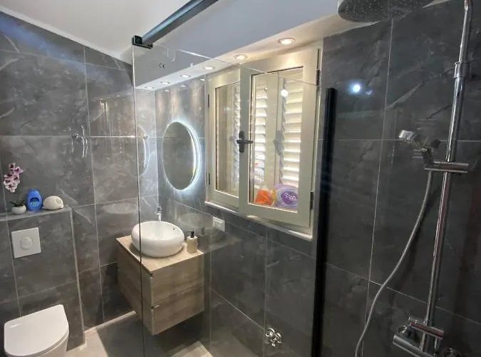 Apartment White Sapphire *