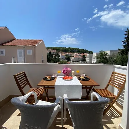 White Sapphire Дубровник